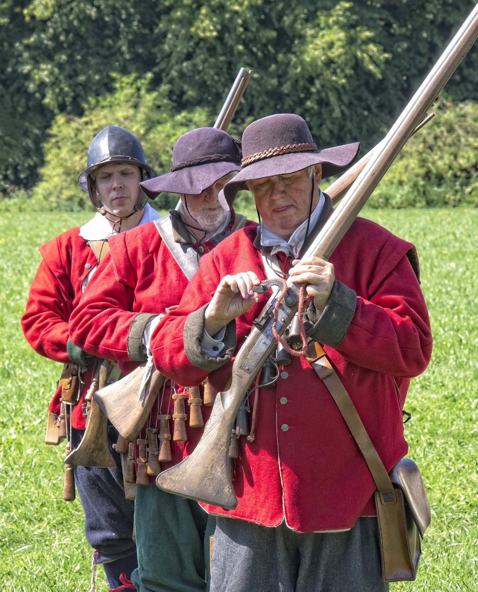25A01421sealed knot.jpg