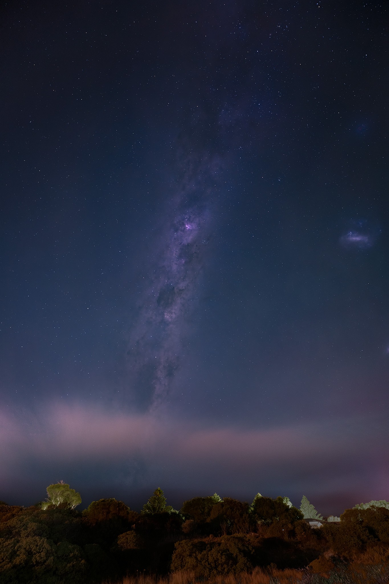 _7RV5071_Normanville_Milky_Way_Less_Stars.jpg