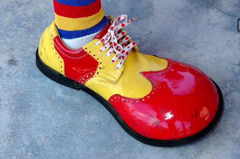 clown-shoe-407664.jpg