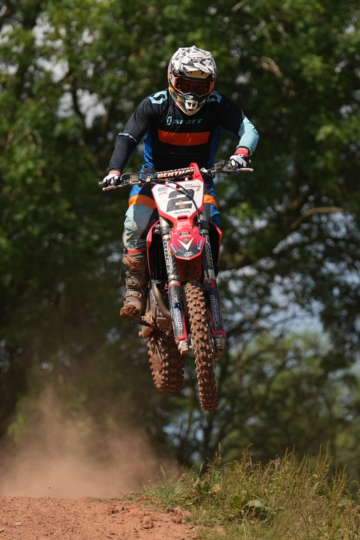DSC05992-Crop.jpg