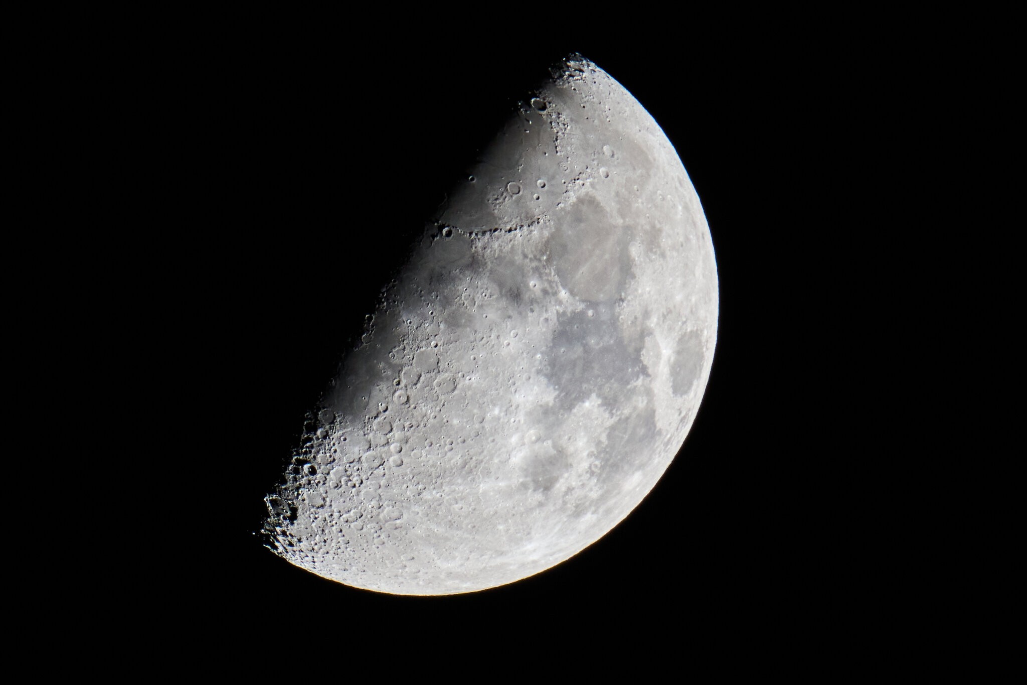 Moon - 11282025 - 01.jpg