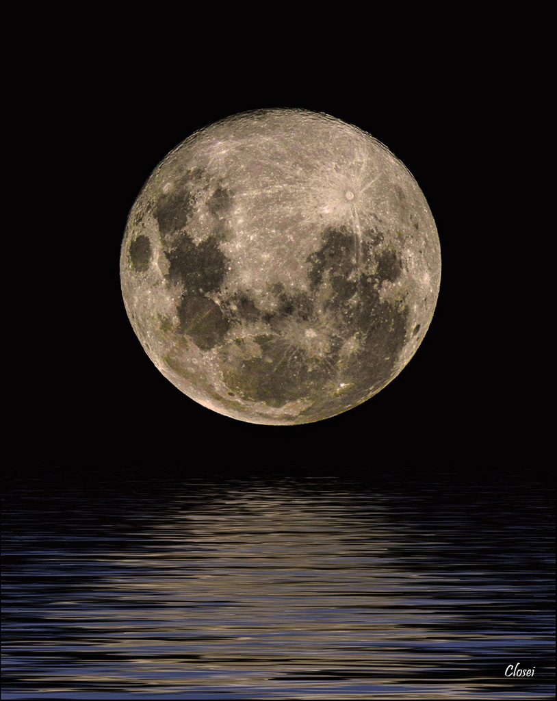 Moon reflected r.jpg