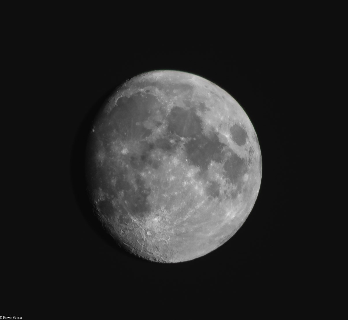 moon_100425-91%-3.jpg