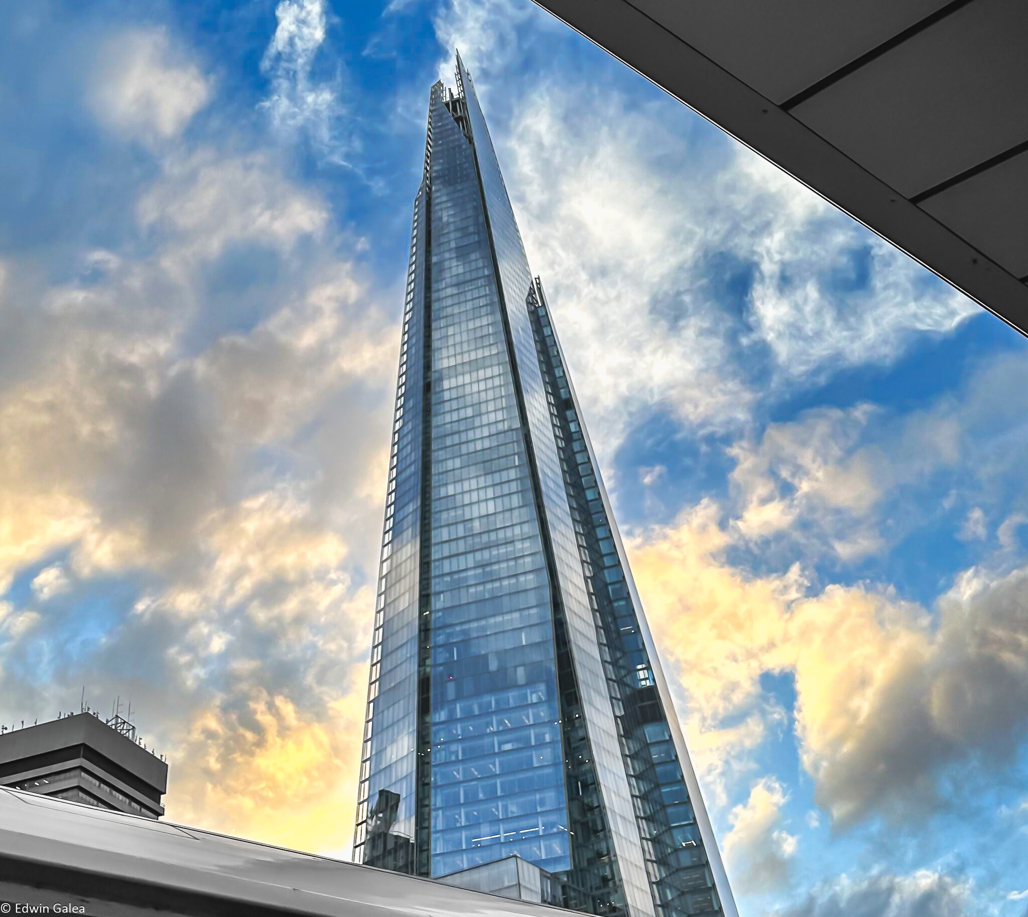 shard_iphone14_bwsurrounds-1.jpg