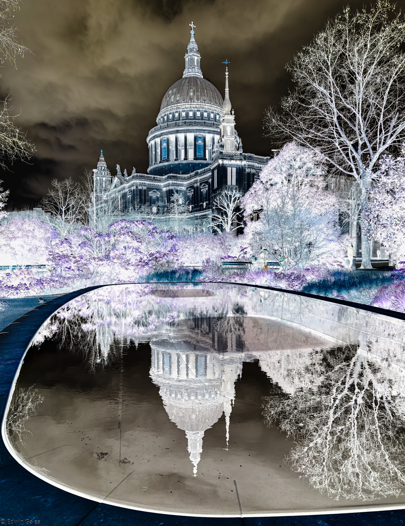 stpauls_reflection-1_edited.jpg