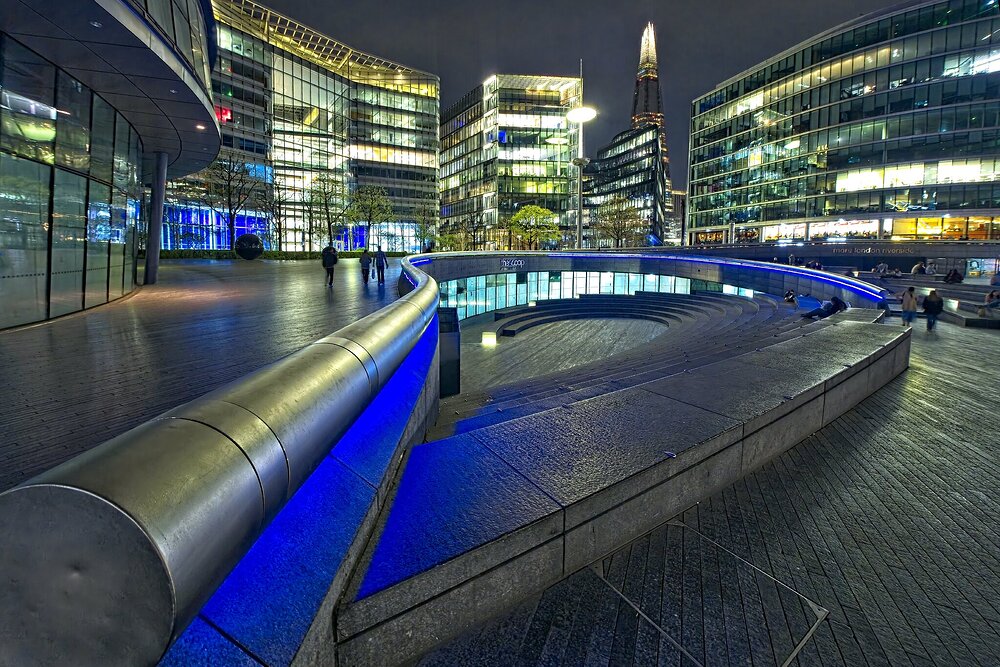 25A00754LONDON night.jpg