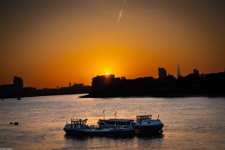 sunset on the thames-10.jpg