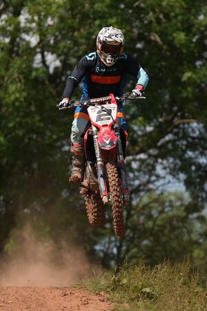 DSC05992-Crop.jpg