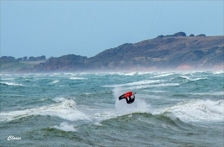 Kite surfer 6-r.jpg