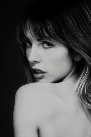 olga in black and white-(2 of 2).jpg