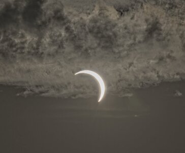 26A09011eclipse.jpg