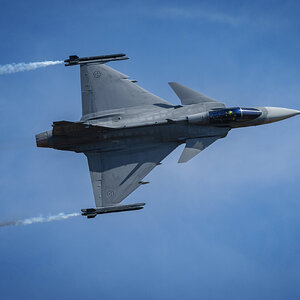 JAS-39 Gripen.jpg