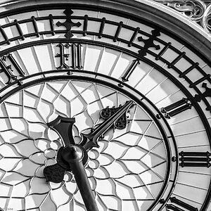 big_ben_clockface_BW_Punch-4.jpg