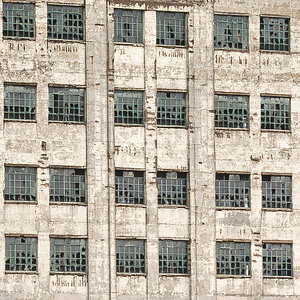 derelict-11.jpg