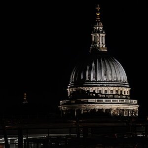 stpauls_night_hdr-2.jpg