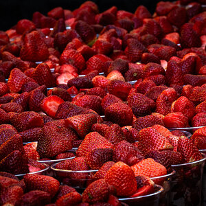 strawberries_boroughmarket-1.jpg