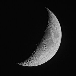 MOON 130424 24S05577.jpg