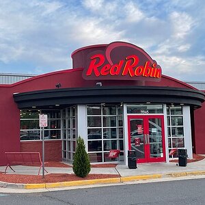 red-robin-gourmet-burger.jpg