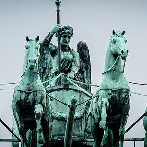 brandenburg gate-16.jpg