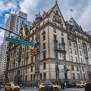 Dakota Apartments central park-1.jpg