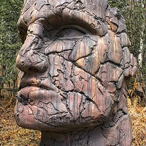 25A00765LONDON sculpture.jpg