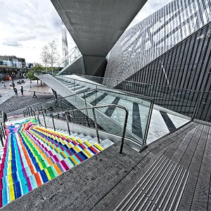 25S00158LONDON greenwich peninsula.jpg
