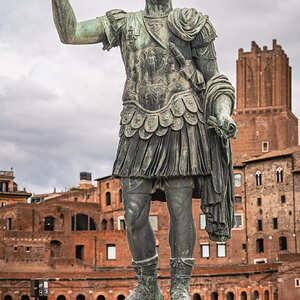 rome_statue-1.jpg