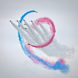 25A07358COSFORD red rrows.jpg