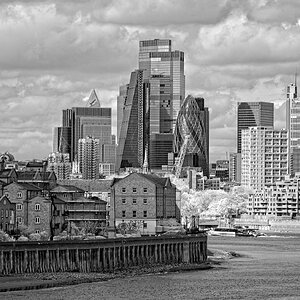 DSC04096LONDON canary wharf.jpg