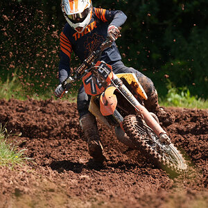 DSC05627-Crop.jpg