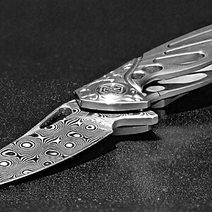 Knife Final_BW_SM.jpg