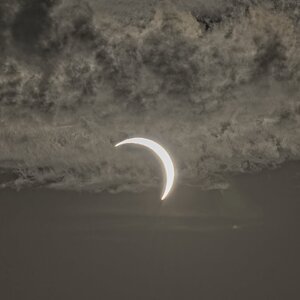 26A09011eclipse.jpg