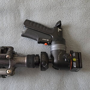 Gitzo Tripod 2.jpg