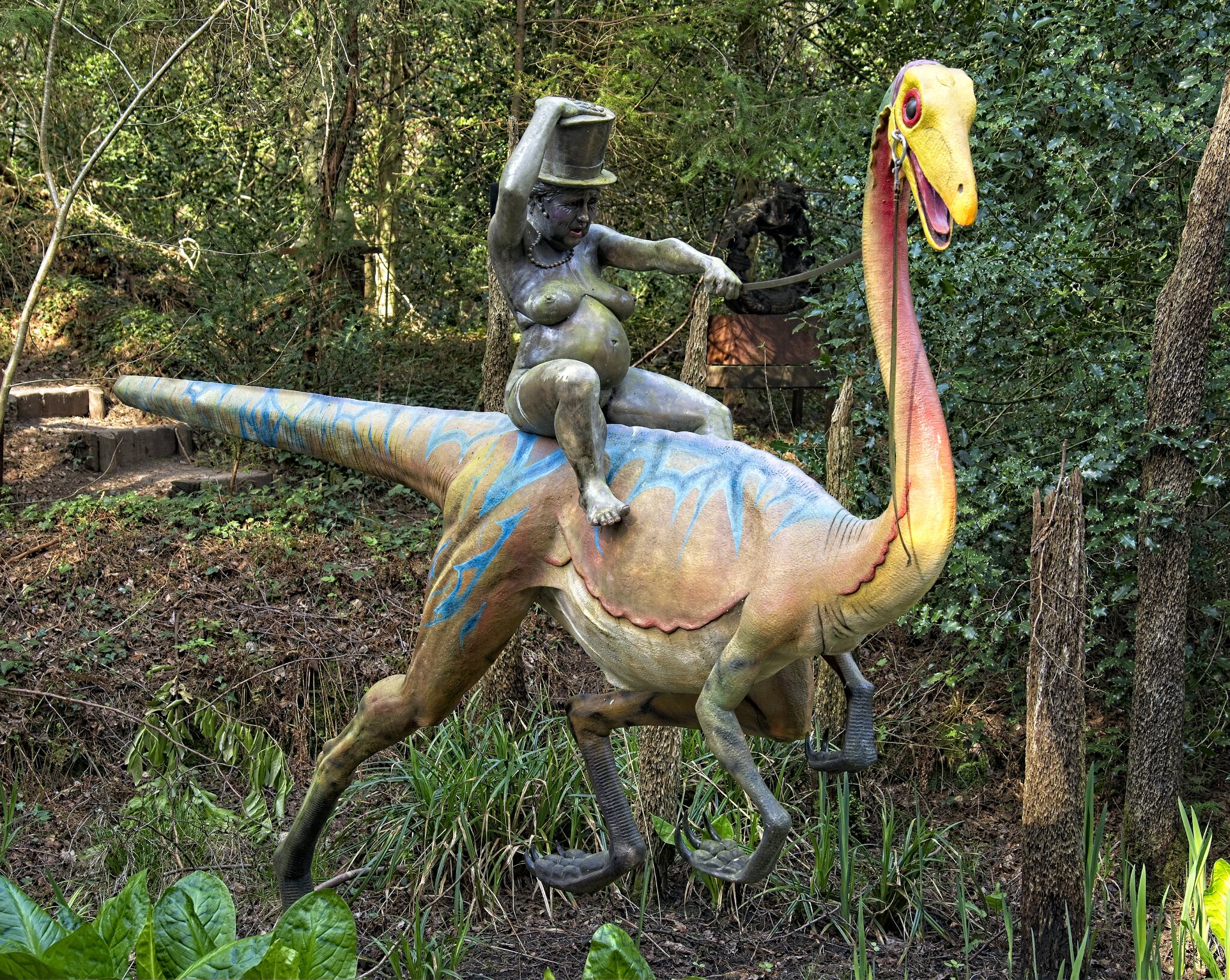 25S00068LONDON sculpturegarden.jpg