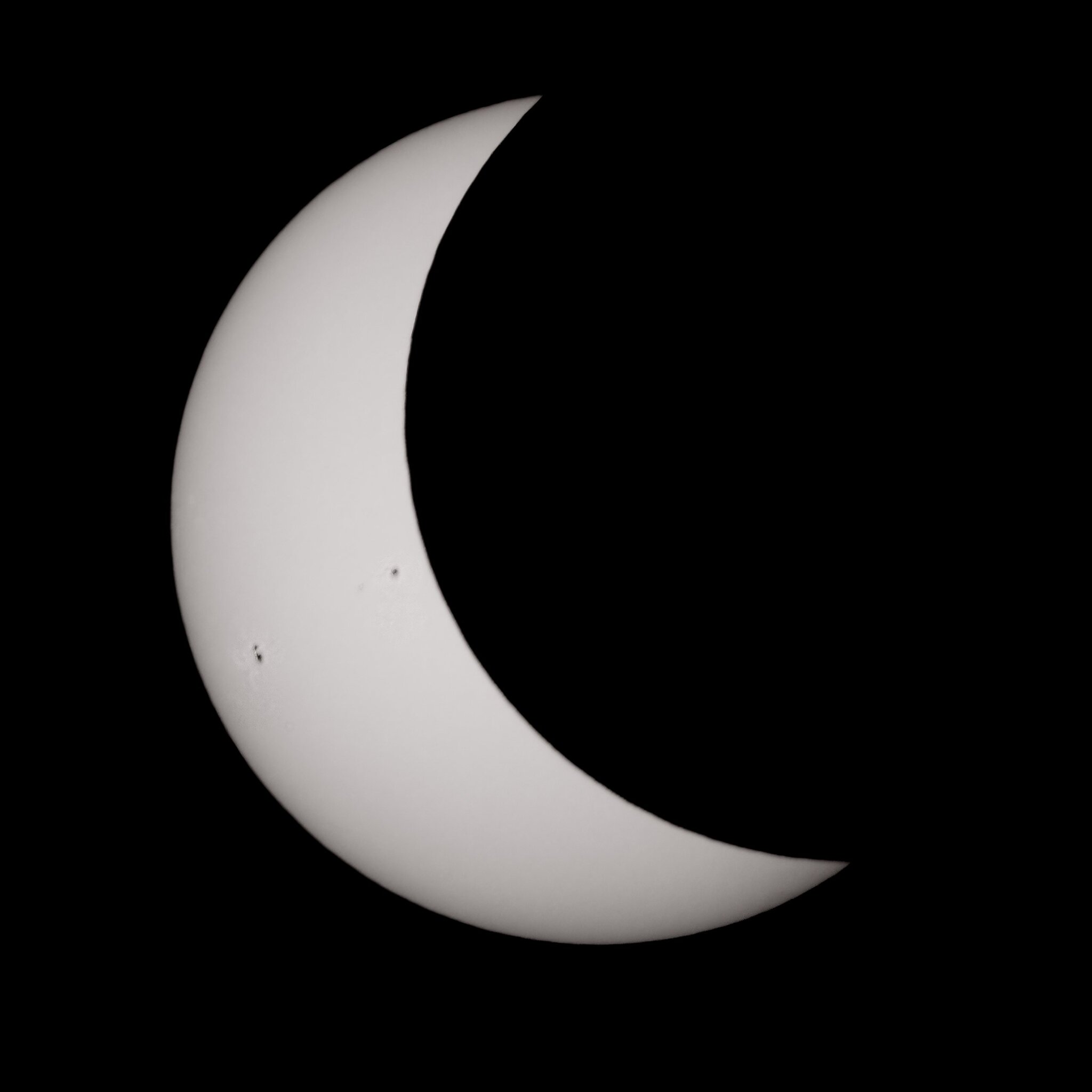 26A09006eclipse.jpg