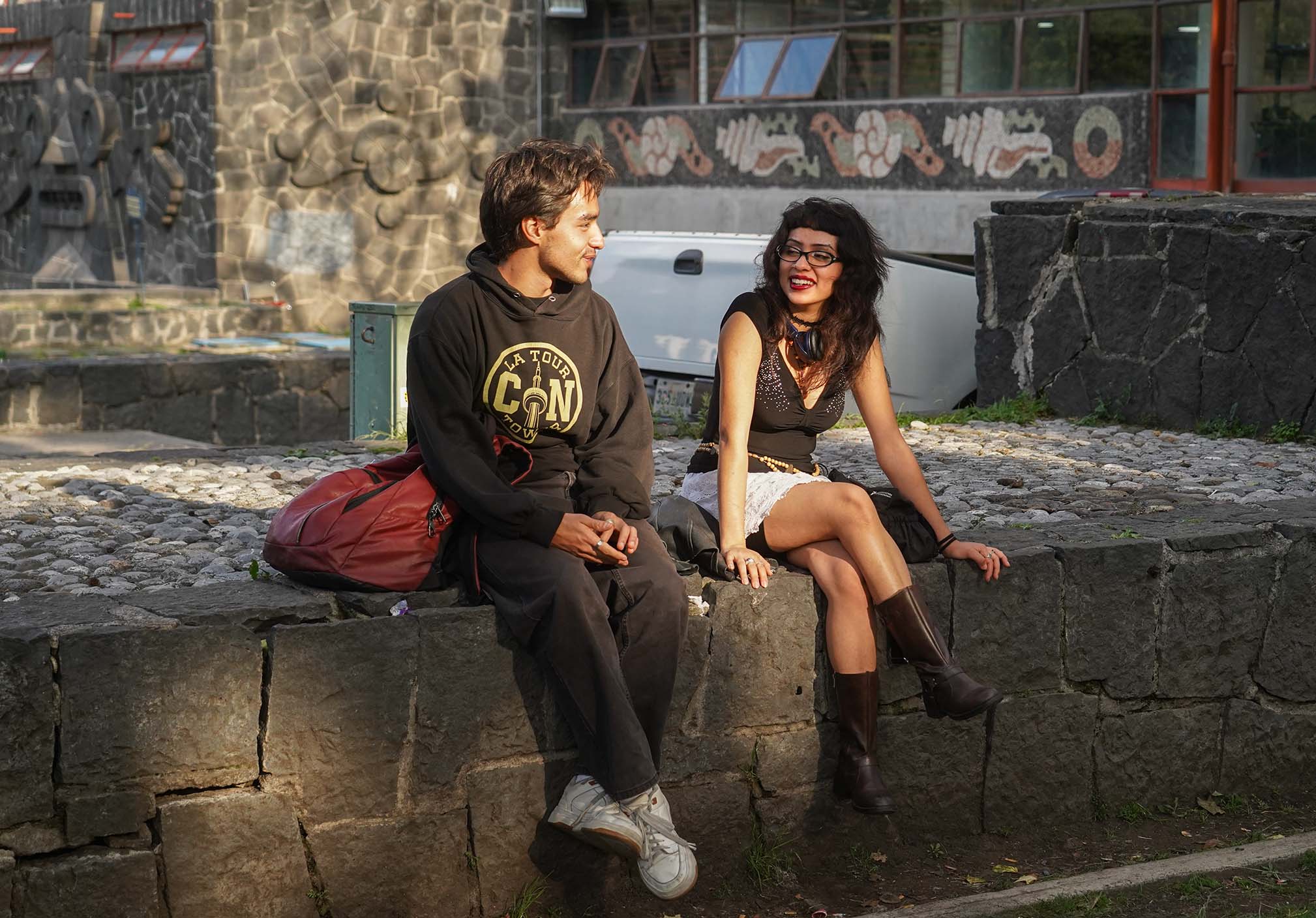 A couple of students  at the University of Mexico