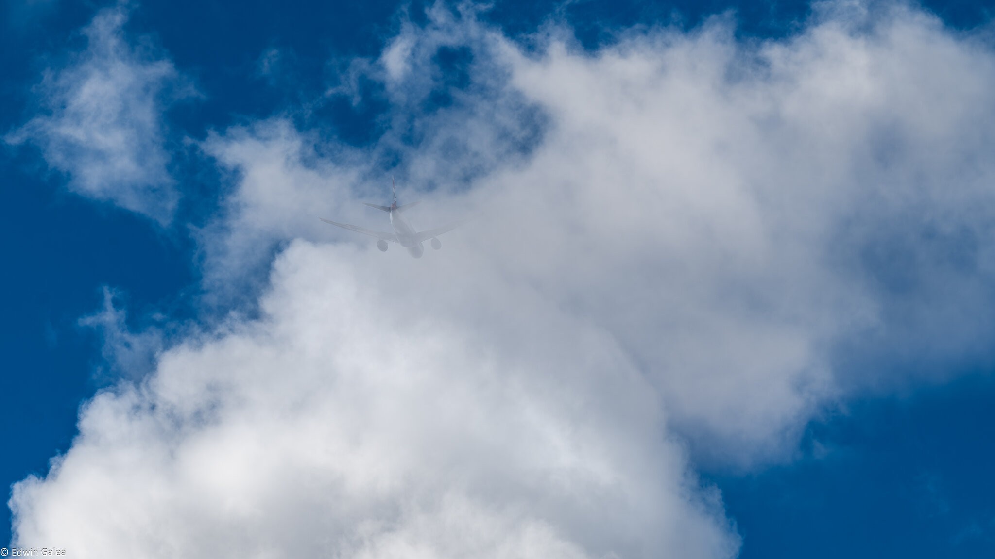 aircraft_in_clouds_hdr-3.jpg