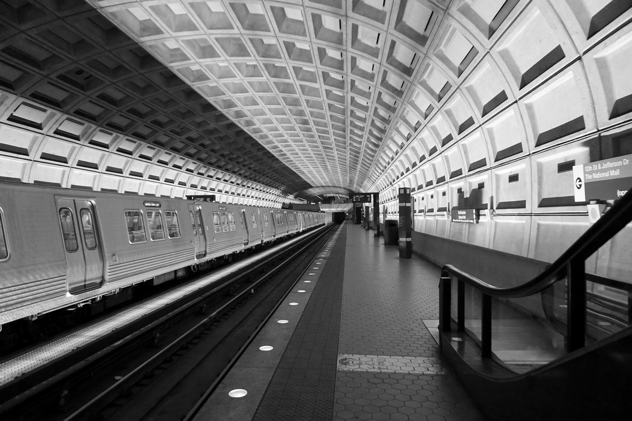 DCMetroB&W.jpg