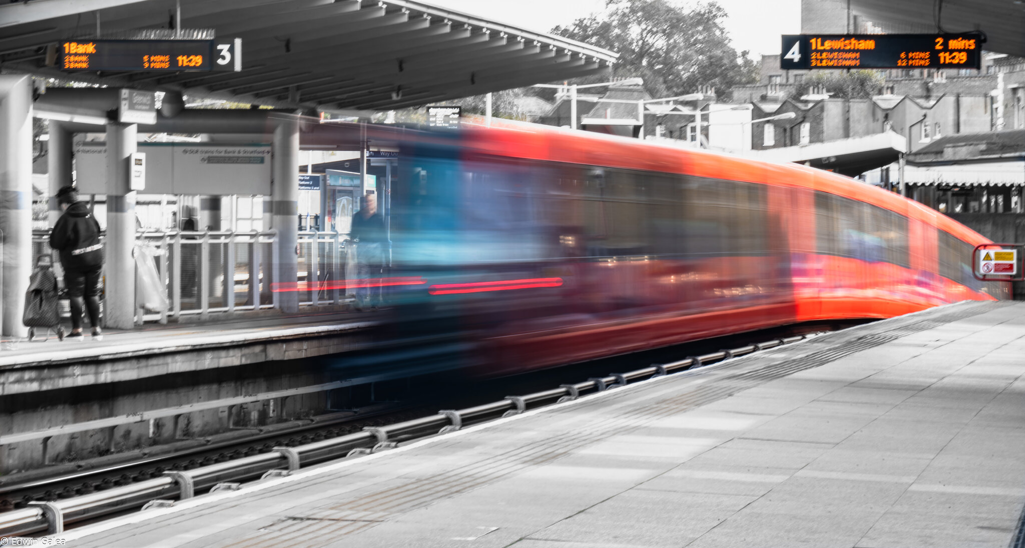 DLR_bw_platform-4.jpg