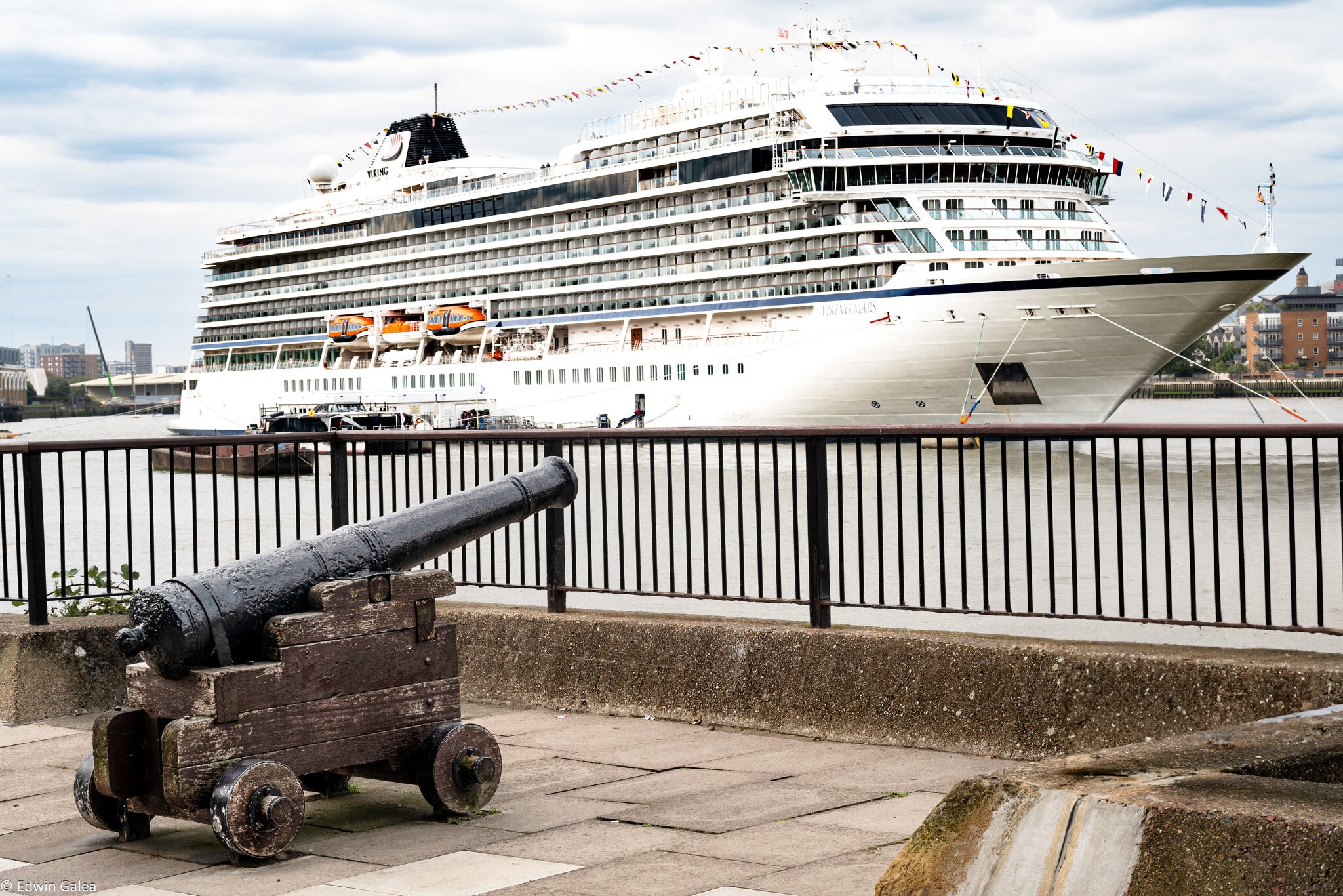 greenwich_cruiseship-2.jpg