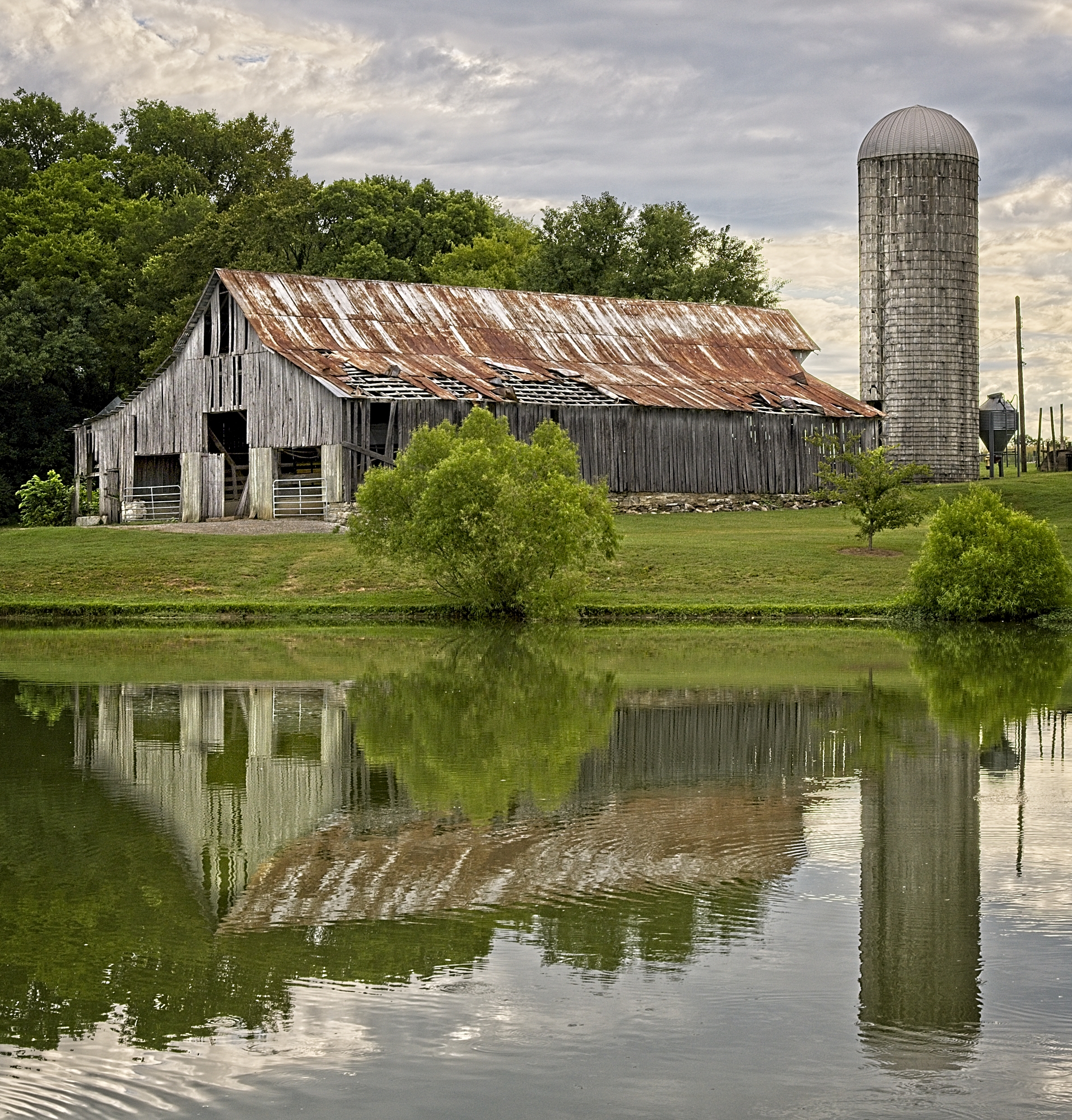 Harlinsdale Farms - Barn & Silo on Pond