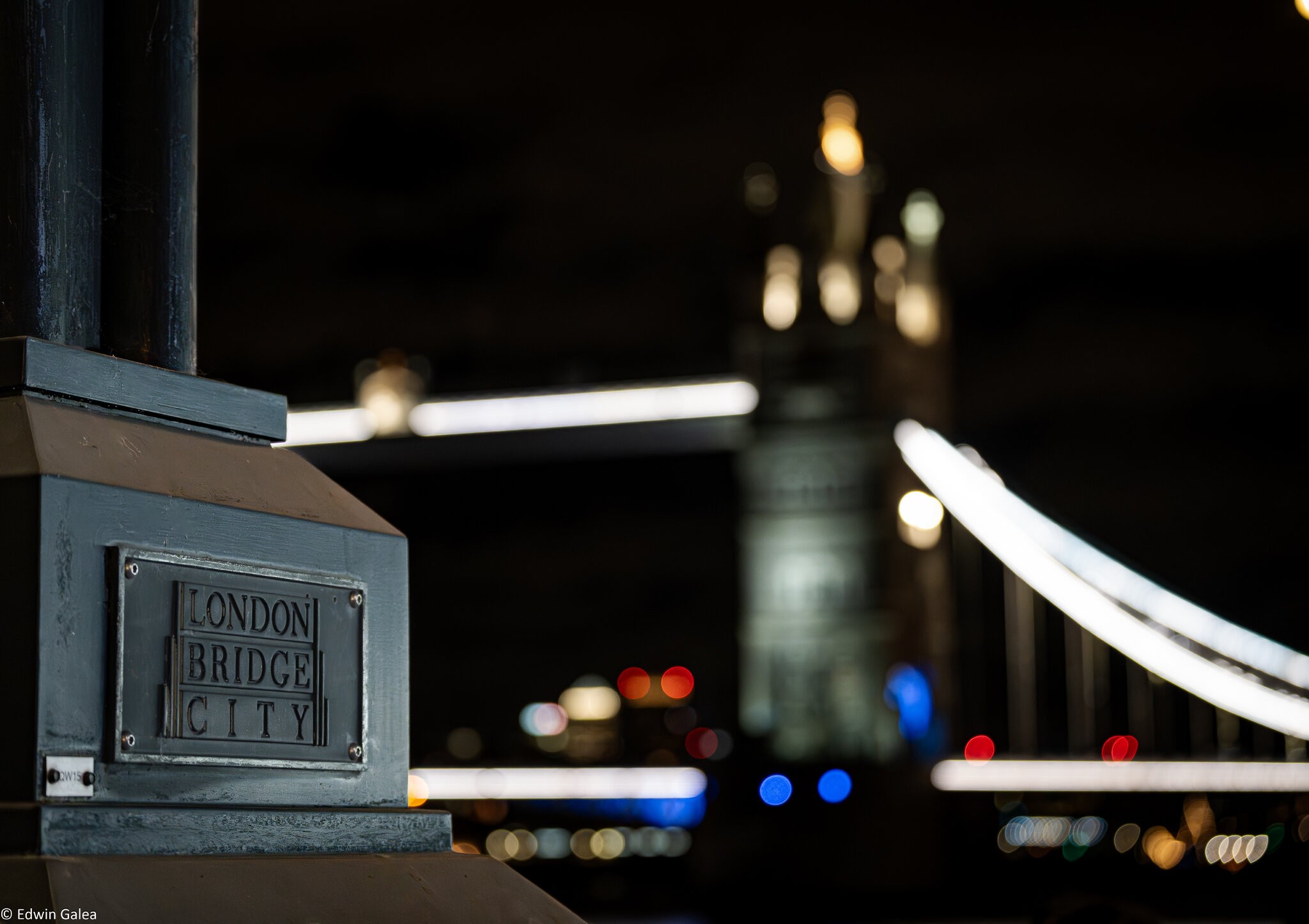 london bridge and tower bridge-2.jpg