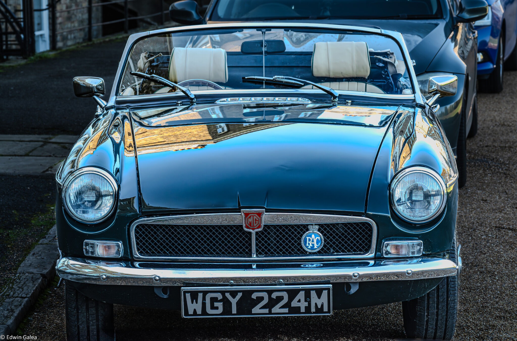 mgb_1972_roadster_hdr-3.jpg