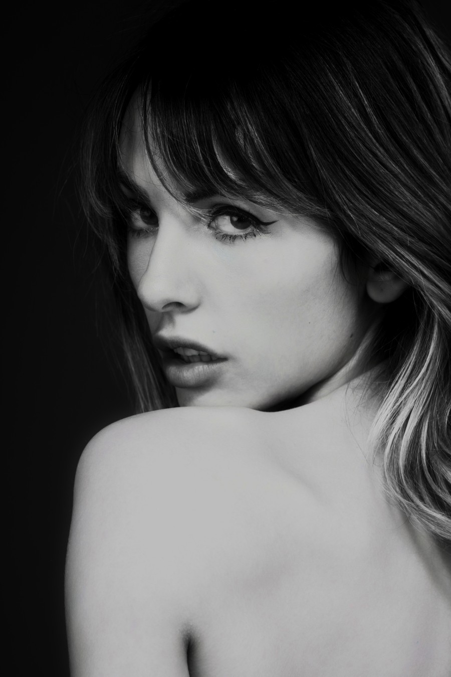 olga in black and white-(2 of 2).jpg