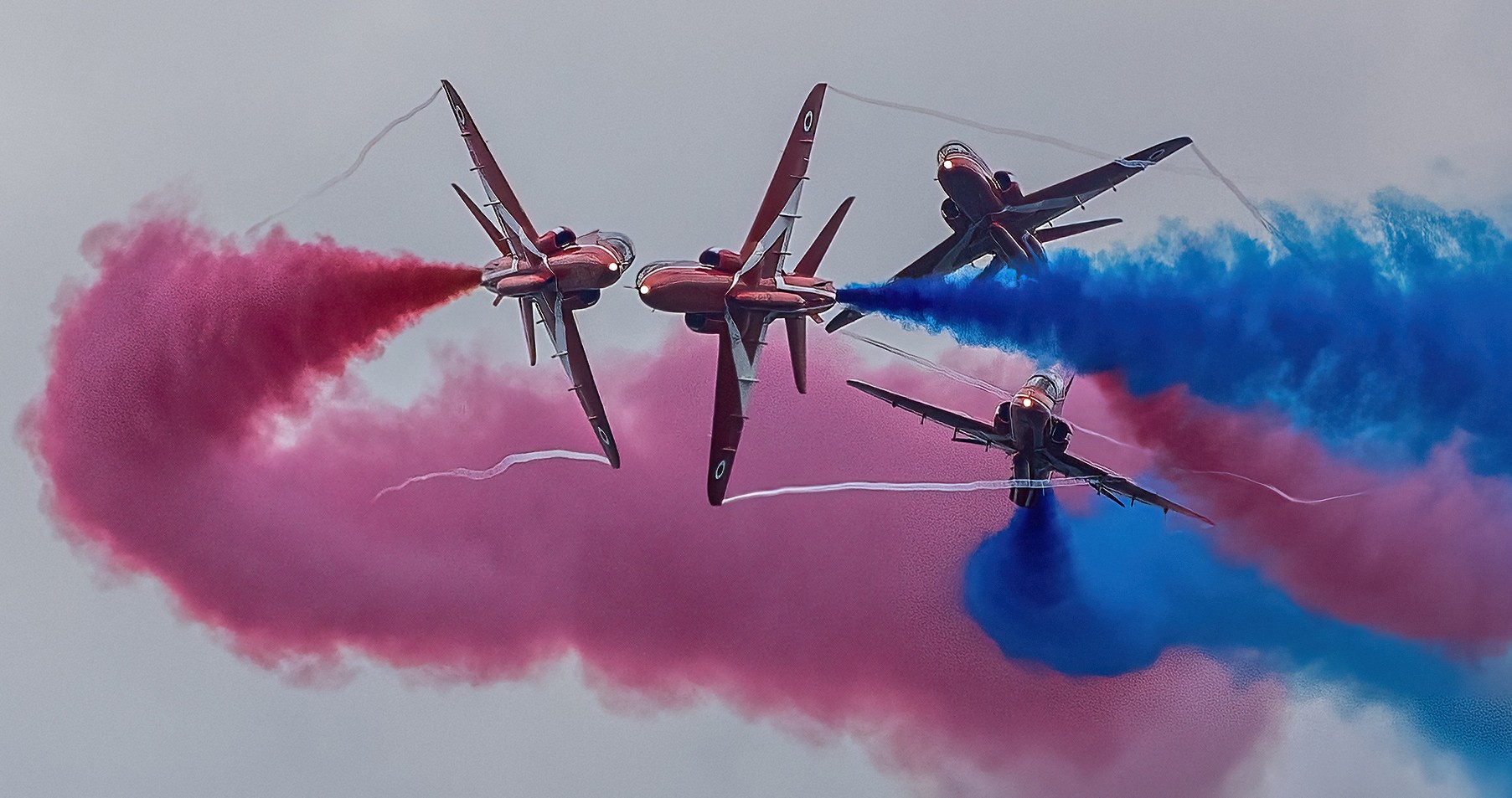 Red Arrows X Over .jpg
