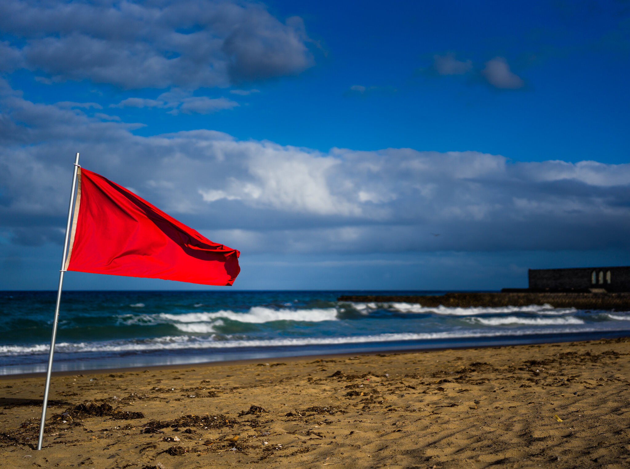 redflag-1.jpg