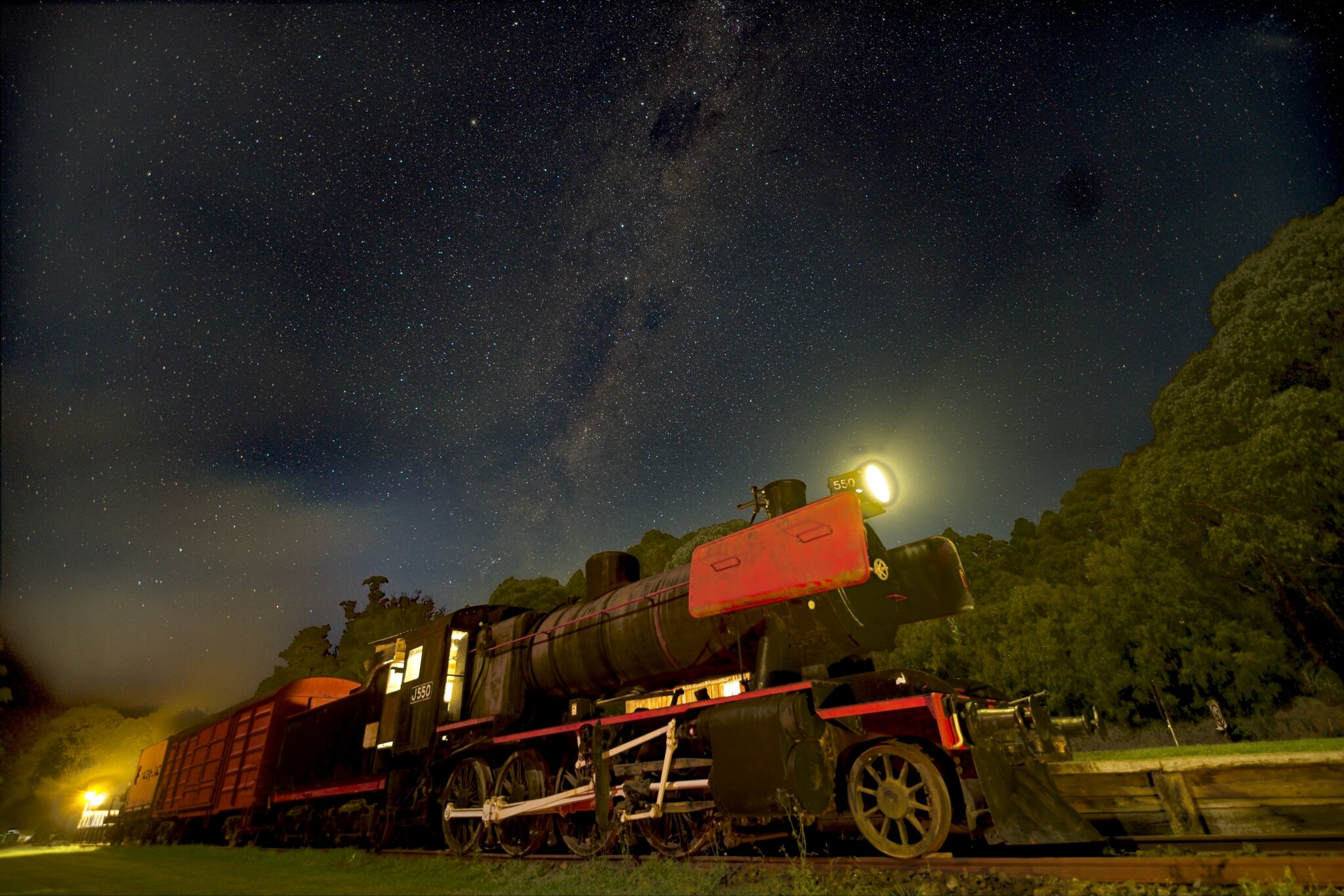 Sky Train-H01.jpg