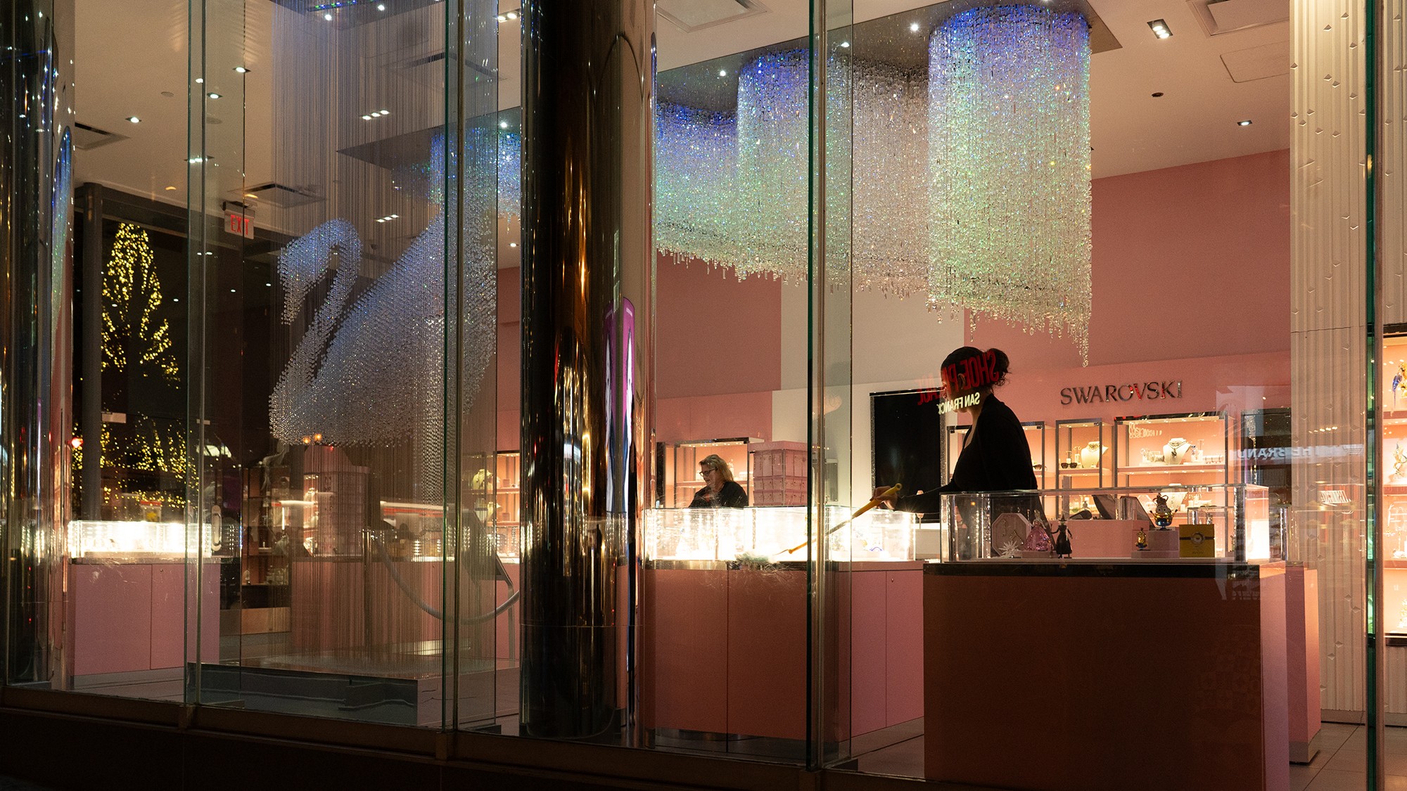 the Jewelry Store .jpg