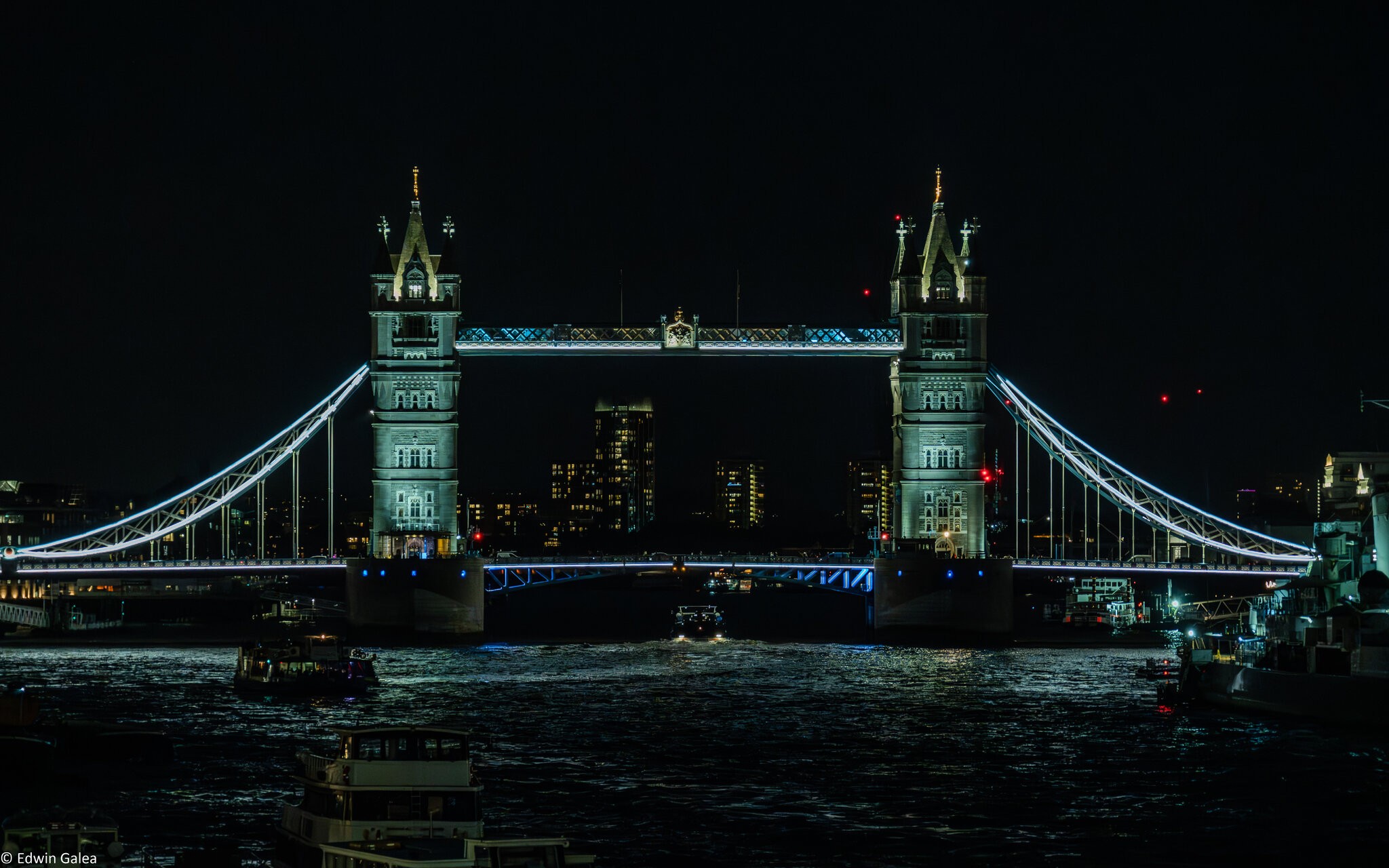 tower_bridge_hdr-2.jpg