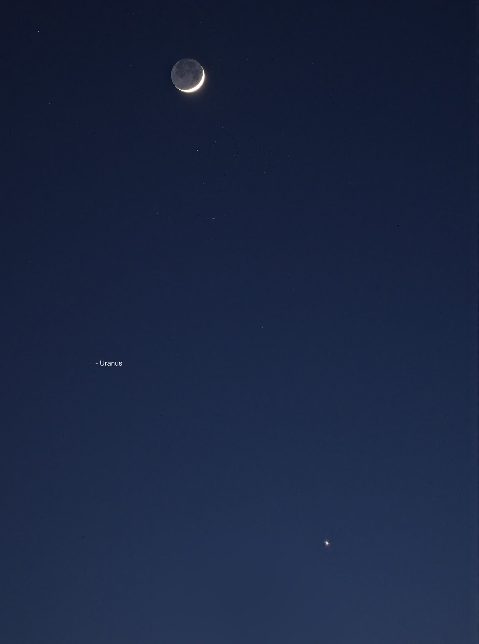  Venus and Pleiades 190426.jpg